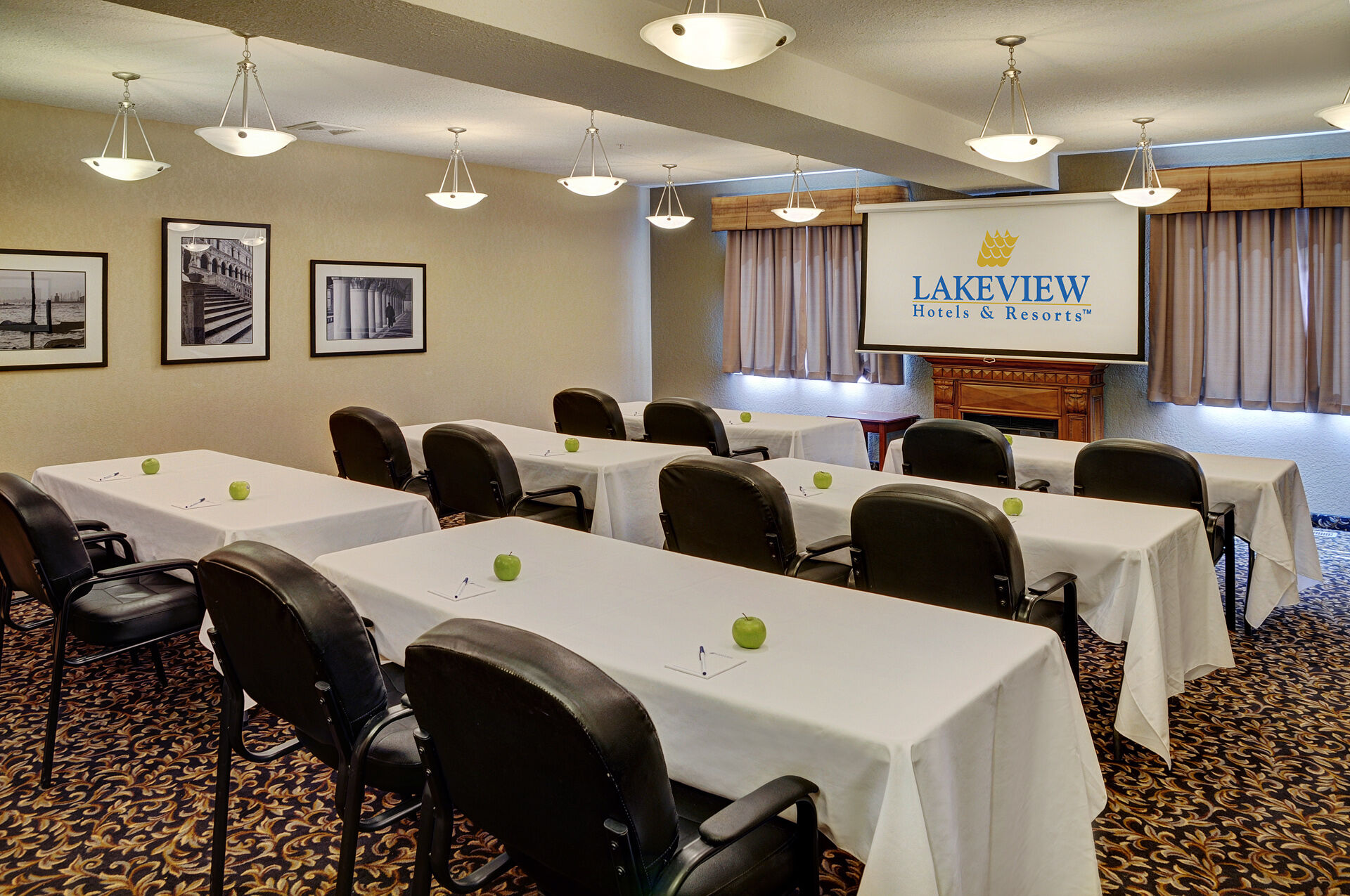 Lakeview Inns & Suites - Fort Nelson Exterior foto